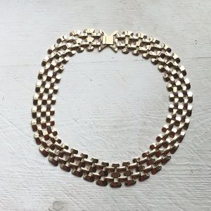 Stitch fix necklace
